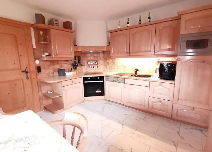 Semesterbostad Apartmenthaus Paradise *