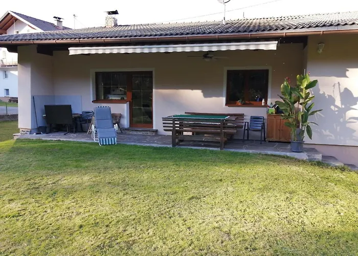 Apartmenthaus Paradise Semesterbostad