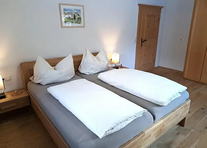 Apartmenthaus Paradise Semesterbostad *